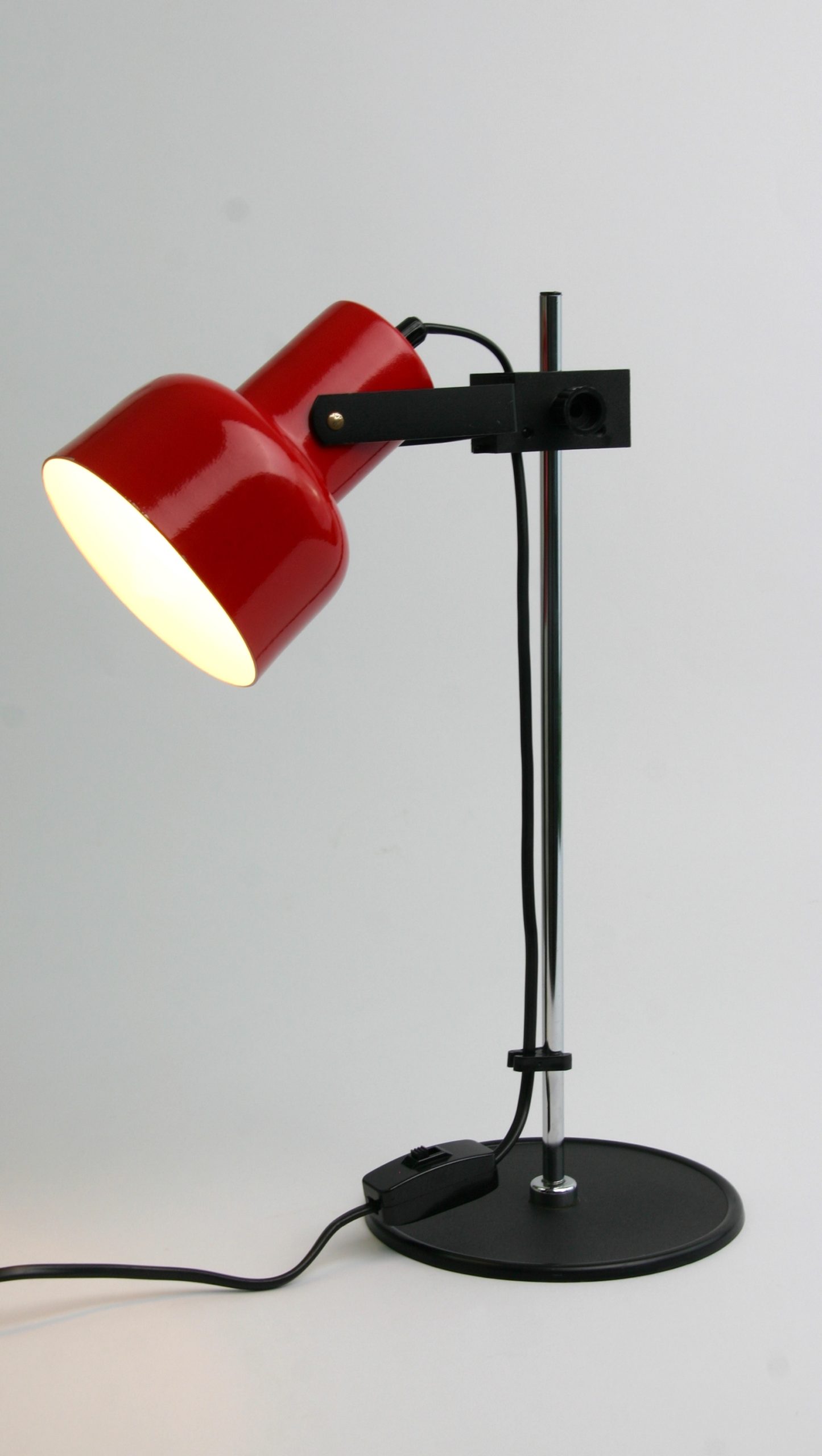 Anvia style red table lamp secondary